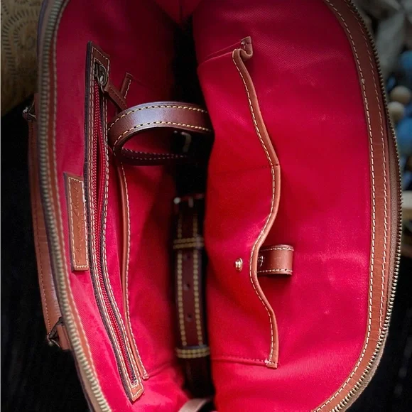 Vintage Dooney & Bourke Burgundy and Tan Satchel- See photos for any flaws - Picture 8 of 8